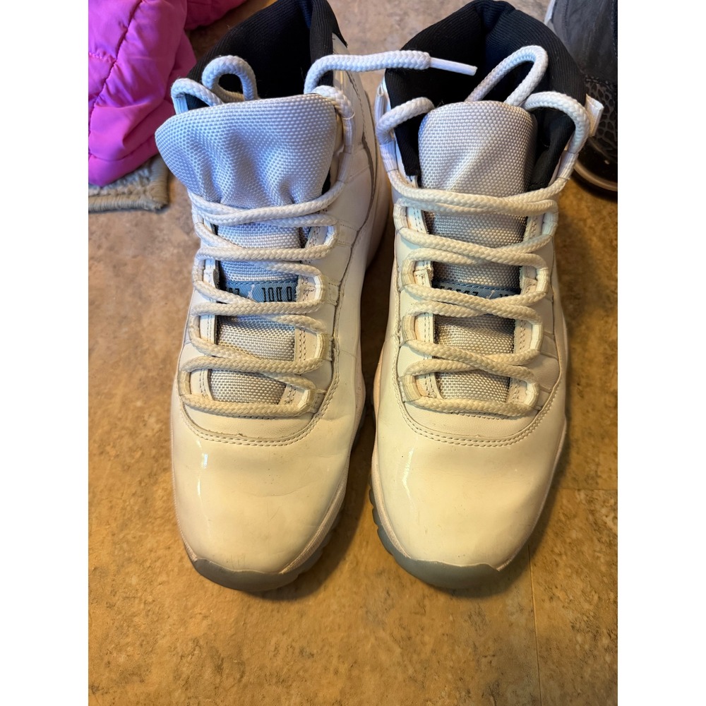 Jordan 11 Retro Legend Blue Mens Size 7.5 White Columbia CT8012-104 High Top